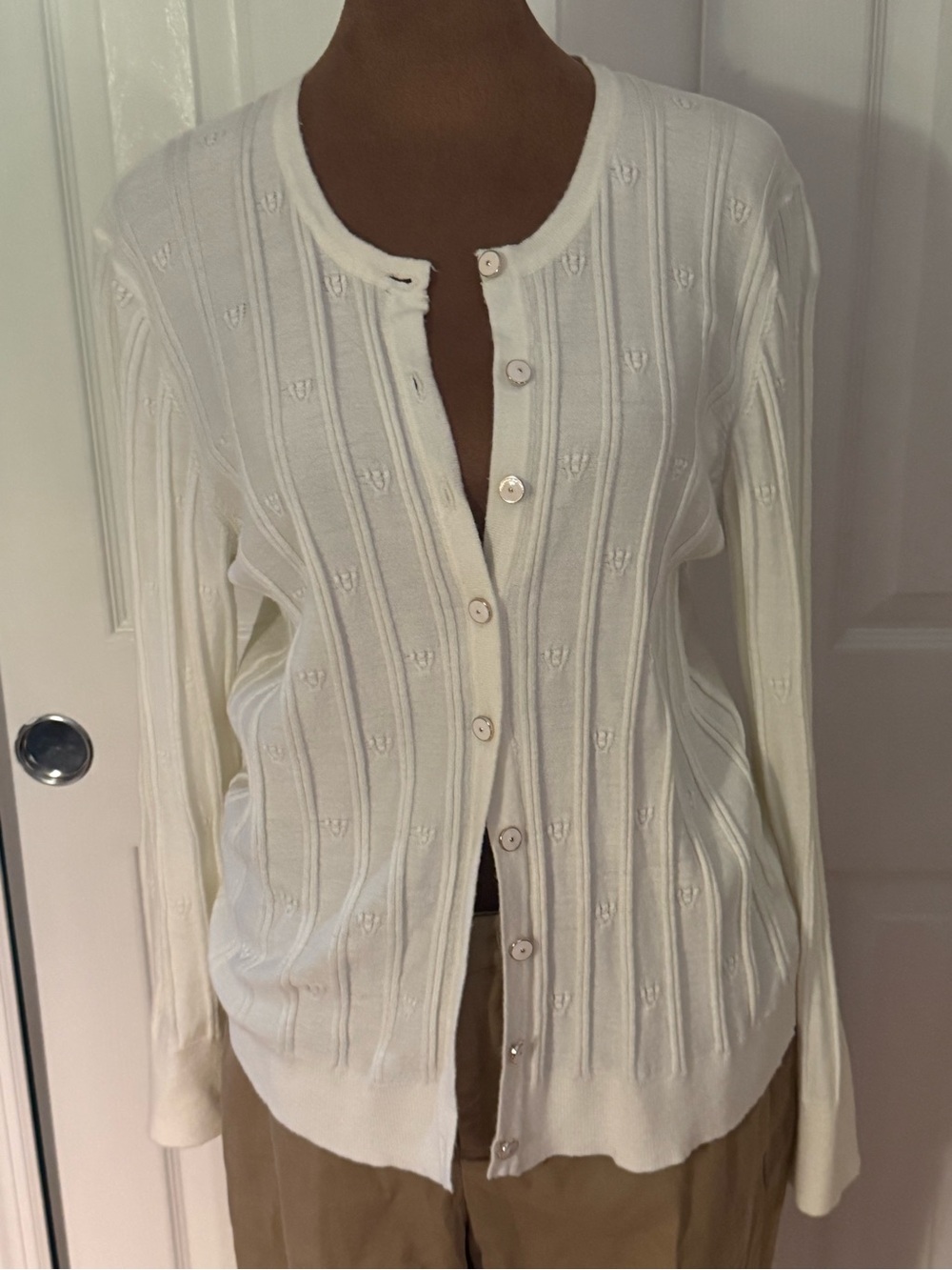Women’s Cream Button-Front Ribbed Knit Cardigan